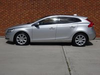 USED 2018 68 VOLVO V40 2.0 T3 GPF Inscription Euro 6 (s/s) 5dr PAN ROOF,NAV,HTD MEMORY SEATS