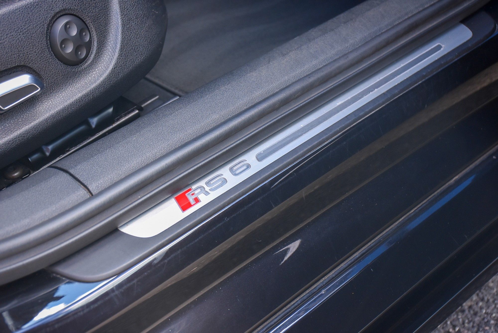 USED 2014 64 AUDI RS6 AVANT 4.0 TFSI V8 Estate 5dr Petrol Tiptronic quattro Euro 5 (s/s) (560 ps) 
