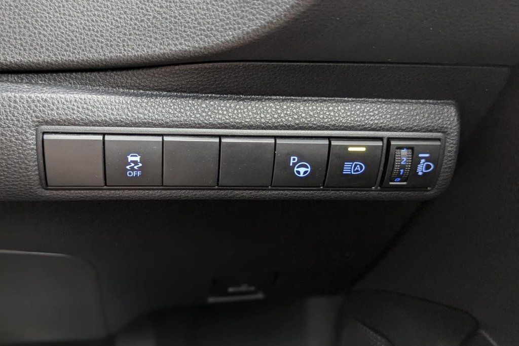 USED 2021 71 TOYOTA COROLLA 1.8 VVT-h GPF Icon Tech Touring Sports 5dr Petrol Hybrid CVT Euro 6 (s/s) (122 ps) Car Play, Heated Seats, Cruise