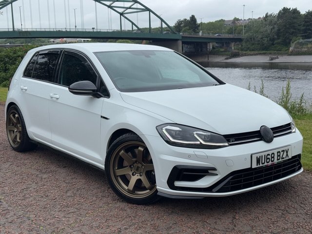 View our VOLKSWAGEN GOLF