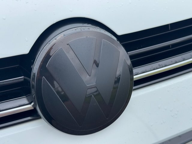 View our VOLKSWAGEN GOLF