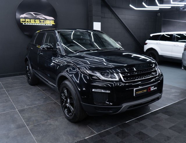 View our Land Rover Range Rover Evoque 2.0 eD4 SE Tech SUV 5dr Diesel Manual FWD Euro 6 (s/s) (150 ps)