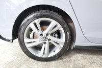 USED 2023 23 VOLKSWAGEN GOLF 1.5 eTSI MHEV R-Line DSG Euro 6 (s/s) 5dr Parking Sensor, Drive Assist,