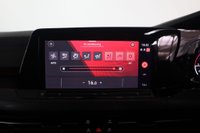 USED 2023 23 VOLKSWAGEN GOLF 1.5 eTSI MHEV R-Line DSG Euro 6 (s/s) 5dr Parking Sensor, Drive Assist,