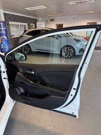 USED 2016 66 HONDA CIVIC 1.4 i-VTEC SE Plus (Navi) Hatchback 5dr Petrol Manual Euro 6 (s/s) (100 ps) 
