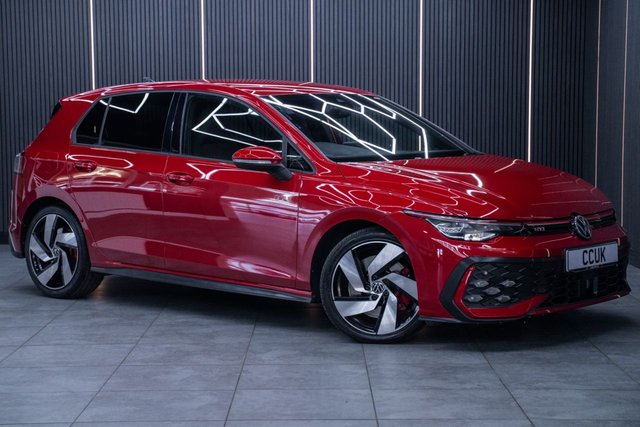 View our VOLKSWAGEN GOLF