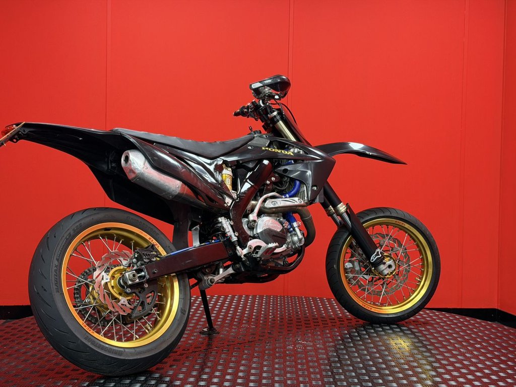 USED 2025 09 HONDA CRF450 TRADE BIKES AT TRADE PRICES SUPERMOTO - YOSHI EXHAUST