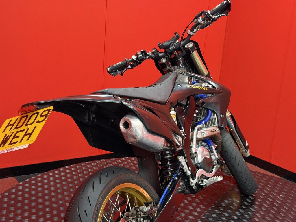 USED 2025 09 HONDA CRF450 TRADE BIKES AT TRADE PRICES SUPERMOTO - YOSHI EXHAUST