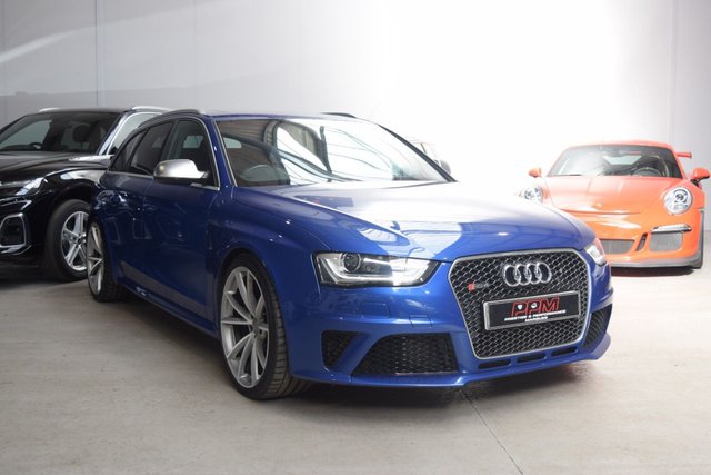 View our AUDI RS4 AVANT