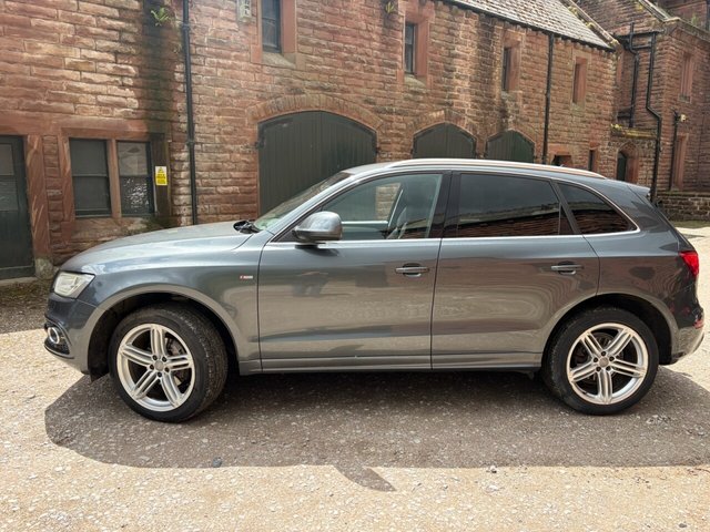 View our AUDI Q5