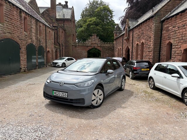 View our VOLKSWAGEN ID.3