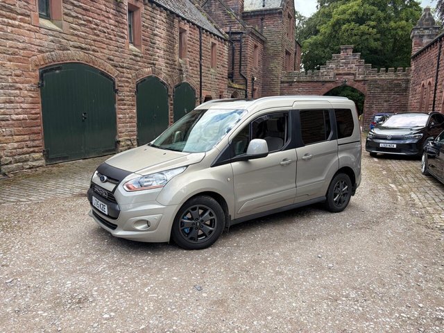 View our FORD TOURNEO CONNECT
