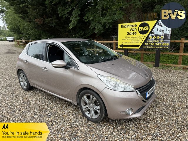 View our PEUGEOT 208