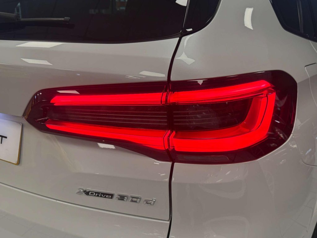USED 2020 70 BMW X5 3.0 X5 xDrive 30d M Sport MHEV Auto 4WD 5dr SH + HUD + AIR SUSPENSION