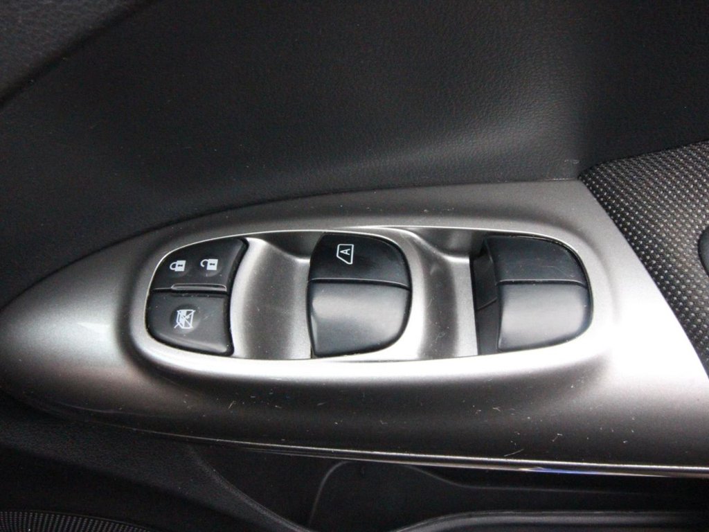 USED 2013 63 NISSAN JUKE 1.5 dCi 8v Tekna SUV 5dr Diesel Manual Euro 5 (s/s) (110 ps) **CLEARANCE VEHICLE**