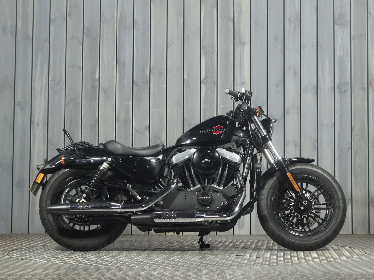 HARLEY-DAVIDSON SPORTSTER