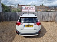 USED 2015 15 TOYOTA RAV4 2.2 D-CAT Invincible SUV 5dr Diesel Auto 4WD Euro 5 (150 ps) 