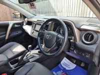 USED 2015 15 TOYOTA RAV4 2.2 D-CAT Invincible SUV 5dr Diesel Auto 4WD Euro 5 (150 ps) 
