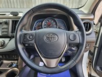 USED 2015 15 TOYOTA RAV4 2.2 D-CAT Invincible SUV 5dr Diesel Auto 4WD Euro 5 (150 ps) 