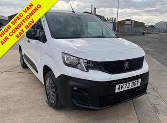 2022 PEUGEOT PARTNER