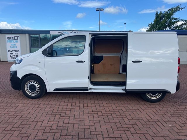 View our PEUGEOT EXPERT