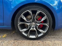 USED 2016 16 SKODA OCTAVIA 2.0 TDI vRS Hatchback 5dr Diesel Manual Euro 6 (s/s) (SNav) (184 ps)SUNROOF Navigation, Electric sunroof, Rear PDC