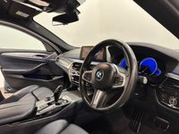 USED 2017 67 BMW 5 SERIES 3.0 530d M Sport Saloon 4dr Diesel Auto xDrive Euro 6 (s/s) (265 ps) Hosting a very generous specification with factory options of &pound;7895 , Head Up Display, Variable Damper Control, Full Dakota Leather, Harmon / Kardon Audio . Apple Carplay Preparation