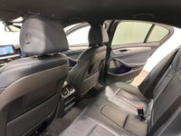 USED 2017 67 BMW 5 SERIES 3.0 530d M Sport Saloon 4dr Diesel Auto xDrive Euro 6 (s/s) (265 ps) Hosting a very generous specification with factory options of &pound;7895 , Head Up Display, Variable Damper Control, Full Dakota Leather, Harmon / Kardon Audio . Apple Carplay Preparation