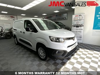 View our TOYOTA PROACE CITY