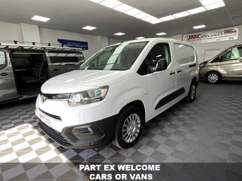 View our TOYOTA PROACE CITY