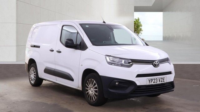 View our TOYOTA PROACE CITY