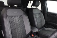 USED 2023 73 VOLKSWAGEN T-ROC 1.5 TSI R-Line 5dr (APPLE CARPLAY, CRUISE, PRIVACY) 