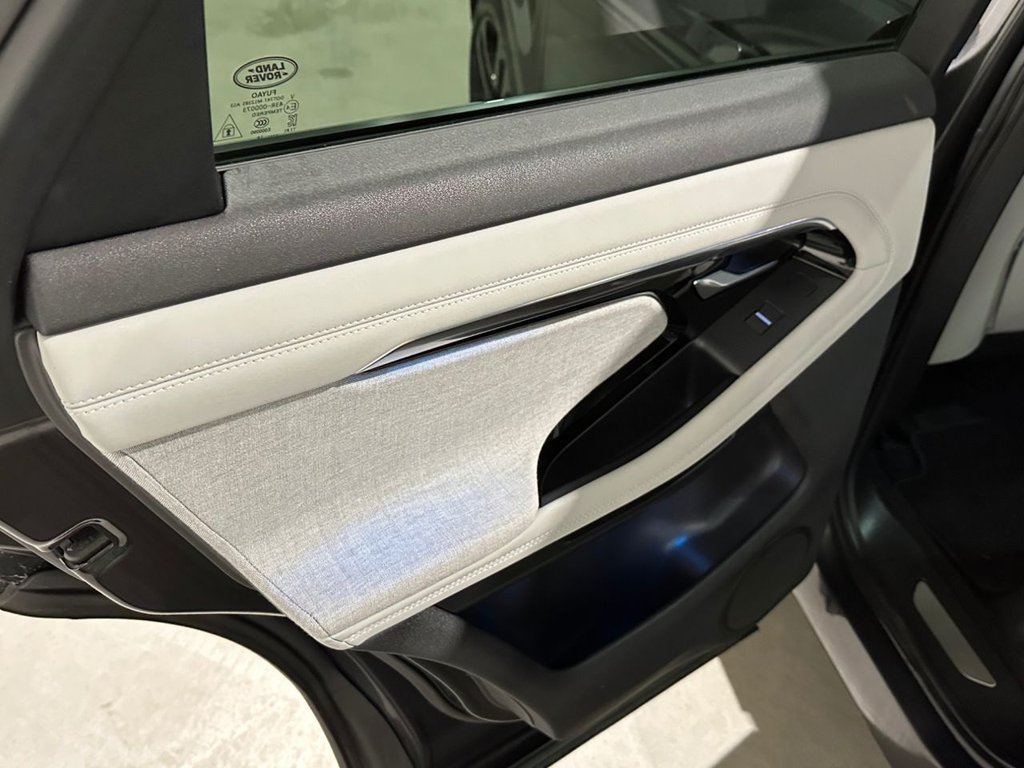 USED 2019 69 LAND ROVER RANGE ROVER EVOQUE 2.0 D180 R-Dynamic SE SUV 5dr Diesel Auto 4WD Euro 6 (s/s) (180 ps) 