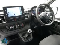 USED 2023 23 RENAULT TRAFIC SL28 2.0 BLUEDCI 130 BHP SWB BUSINESS PLUS + EDITION AIR CON | CARPLAY MEDIA | 3 SEATS