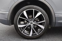 USED 2023 23 VOLKSWAGEN TIGUAN 2.0 TDI R-Line 5dr DSG (APPLE CAR PLAY, HEATED SEATS) 