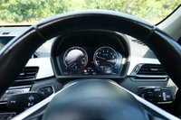 USED 2020 20 BMW X1 1.5 18i SE SUV 5dr Petrol DCT sDrive Euro 6 (s/s) (140 ps) ALPINE WHITE PAINTWORK + CARPLAY + SUNROOF + HEATED SEATS