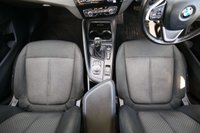 USED 2020 20 BMW X1 1.5 18i SE SUV 5dr Petrol DCT sDrive Euro 6 (s/s) (140 ps) ALPINE WHITE PAINTWORK + CARPLAY + SUNROOF + HEATED SEATS