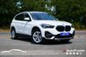 USED 2020 20 BMW X1 1.5 18i SE SUV 5dr Petrol DCT sDrive Euro 6 (s/s) (140 ps) ALPINE WHITE PAINTWORK + CARPLAY + SUNROOF + HEATED SEATS