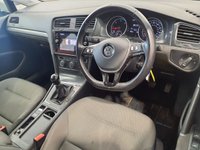 USED 2017 67 VOLKSWAGEN GOLF 1.6 TDI BlueMotion Tech SE Nav Hatchback 5dr Diesel Manual Euro 6 (s/s) (115 ps) 