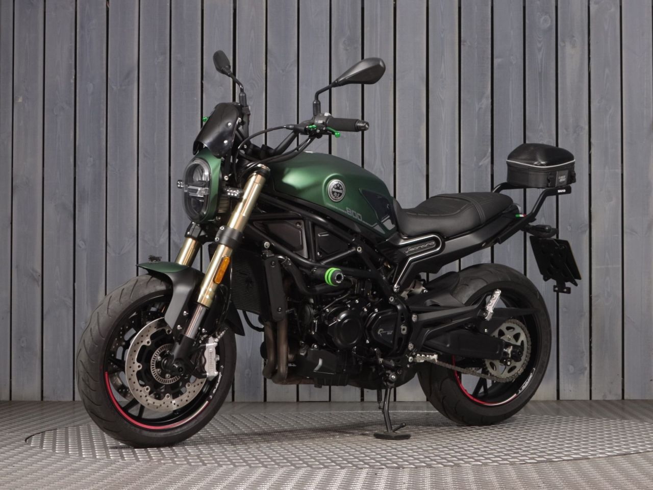 BENELLI Leoncino 800