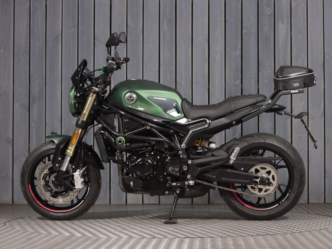 BENELLI Leoncino 800
