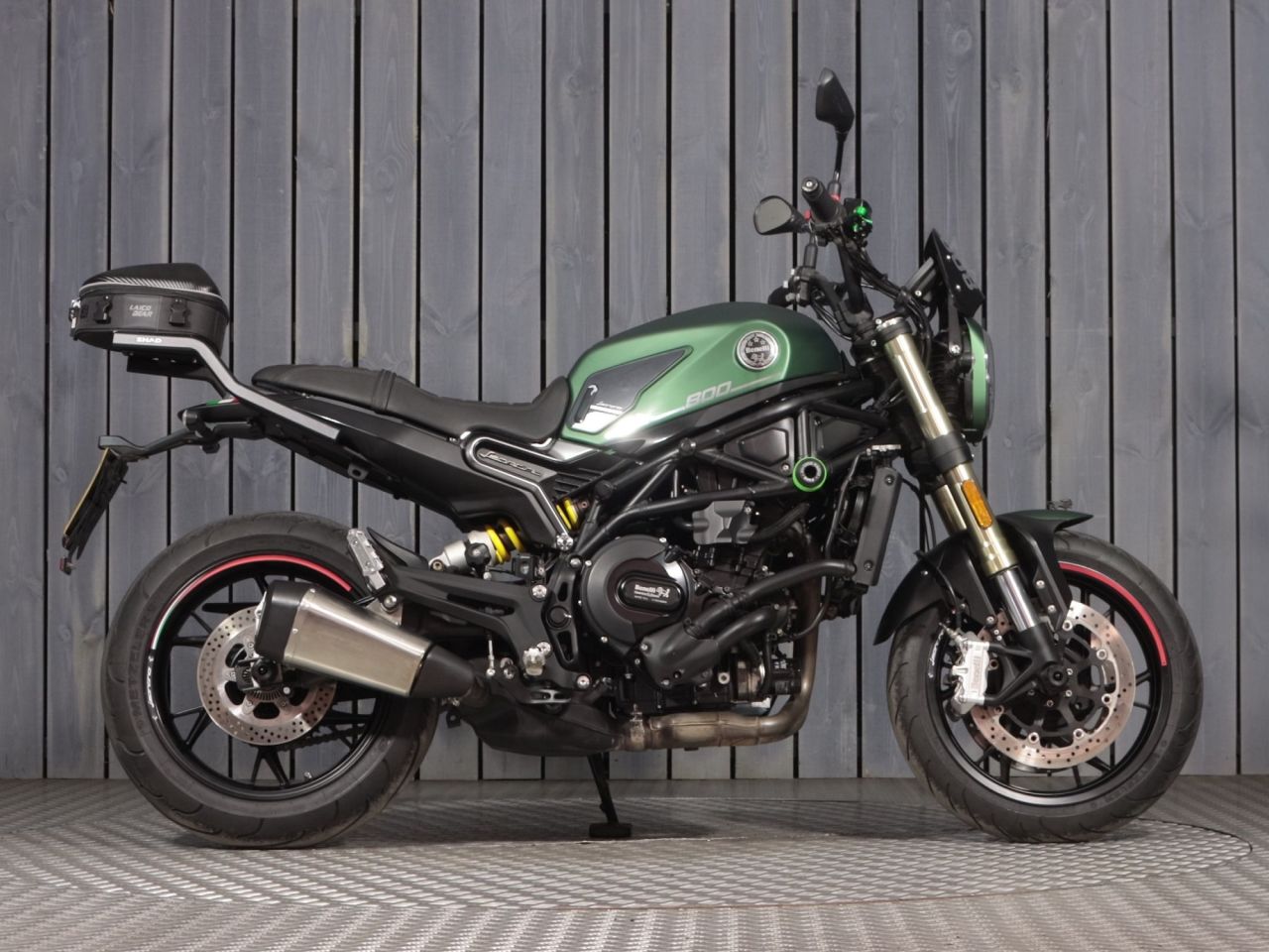 BENELLI Leoncino 800