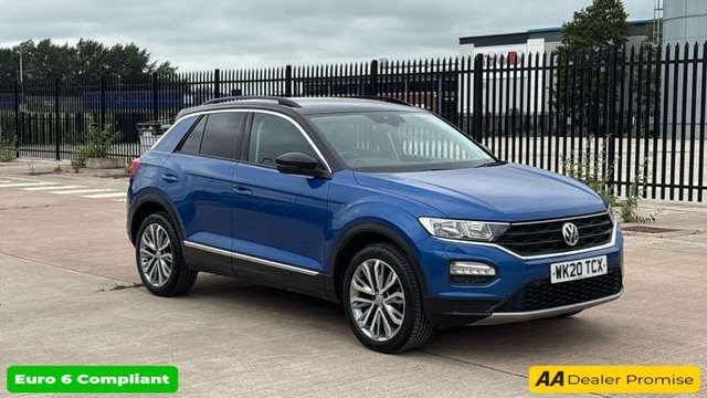 View our Volkswagen T-Roc 1.5 TSI GPF EVO Design SUV 5dr Petrol DSG Euro 6 (s/s) (150 ps) in metallic blue with a full VW service history in immaculate condition with a good spec.