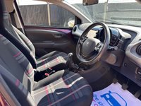 USED 2014 64 PEUGEOT 108 1.2 VTi PureTech Allure Hatchback 5dr Petrol Manual Euro 5 (82 ps) 