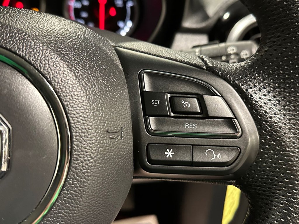 USED 2022 22 MG MG3 1.5 VTi-TECH Exclusive Nav Hatchback 5dr Petrol Manual Euro 6 (s/s) (106 ps) 
