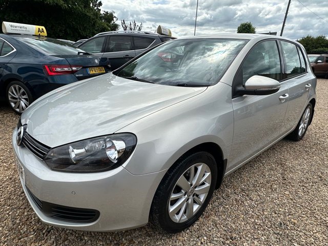 View our Volkswagen Golf 1.6 TDI Match Hatchback 5dr Diesel Manual Euro 5 (105 ps)