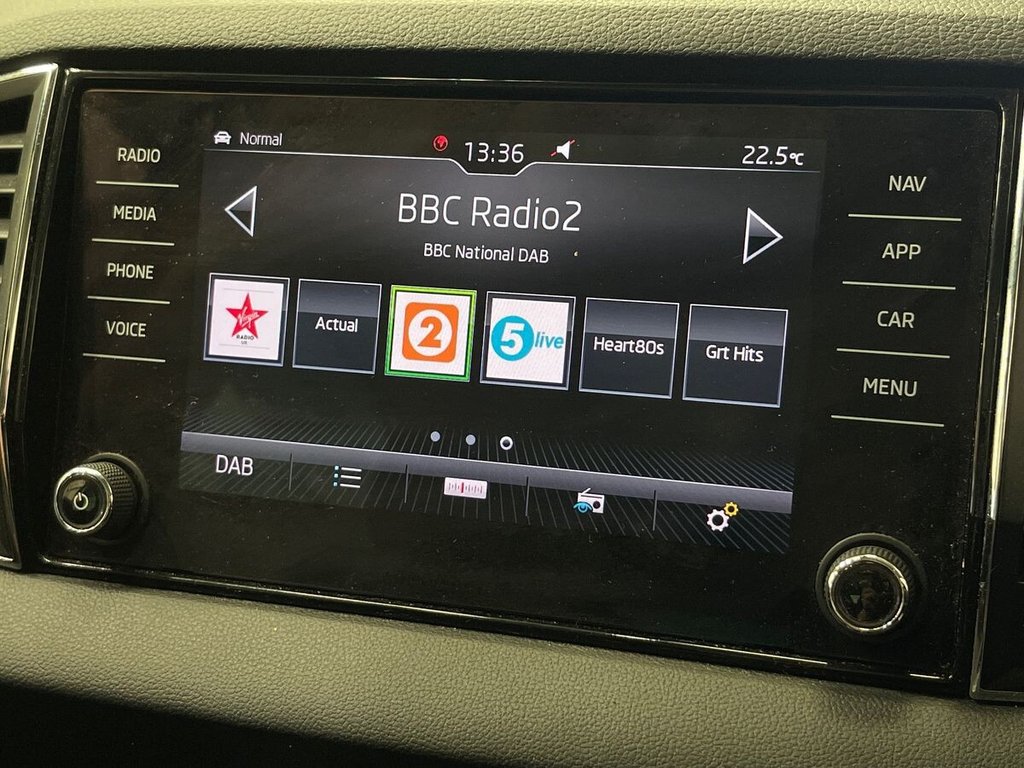 USED 2019 19 SKODA KAROQ 1.5 TSI ACT Scout SUV 5dr Petrol DSG 4WD Euro 6 (s/s) (150 ps) APPLE CAR PLAY AND ANDROID AUTO