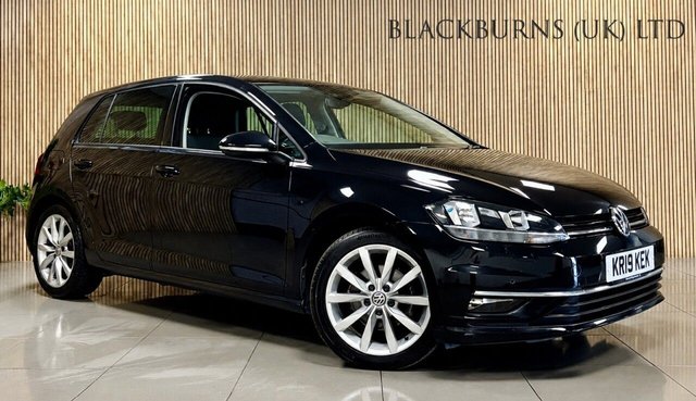 View our Volkswagen Golf range