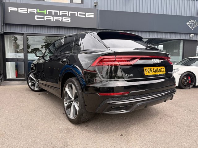 View our AUDI Q8