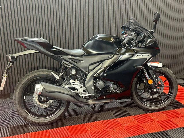 View our YAMAHA R125